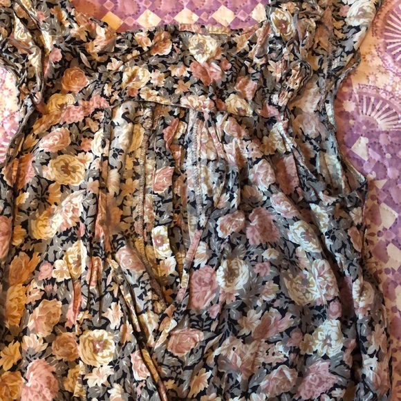 ⬇️Open Back Top🔽 - Picture 3 of 4